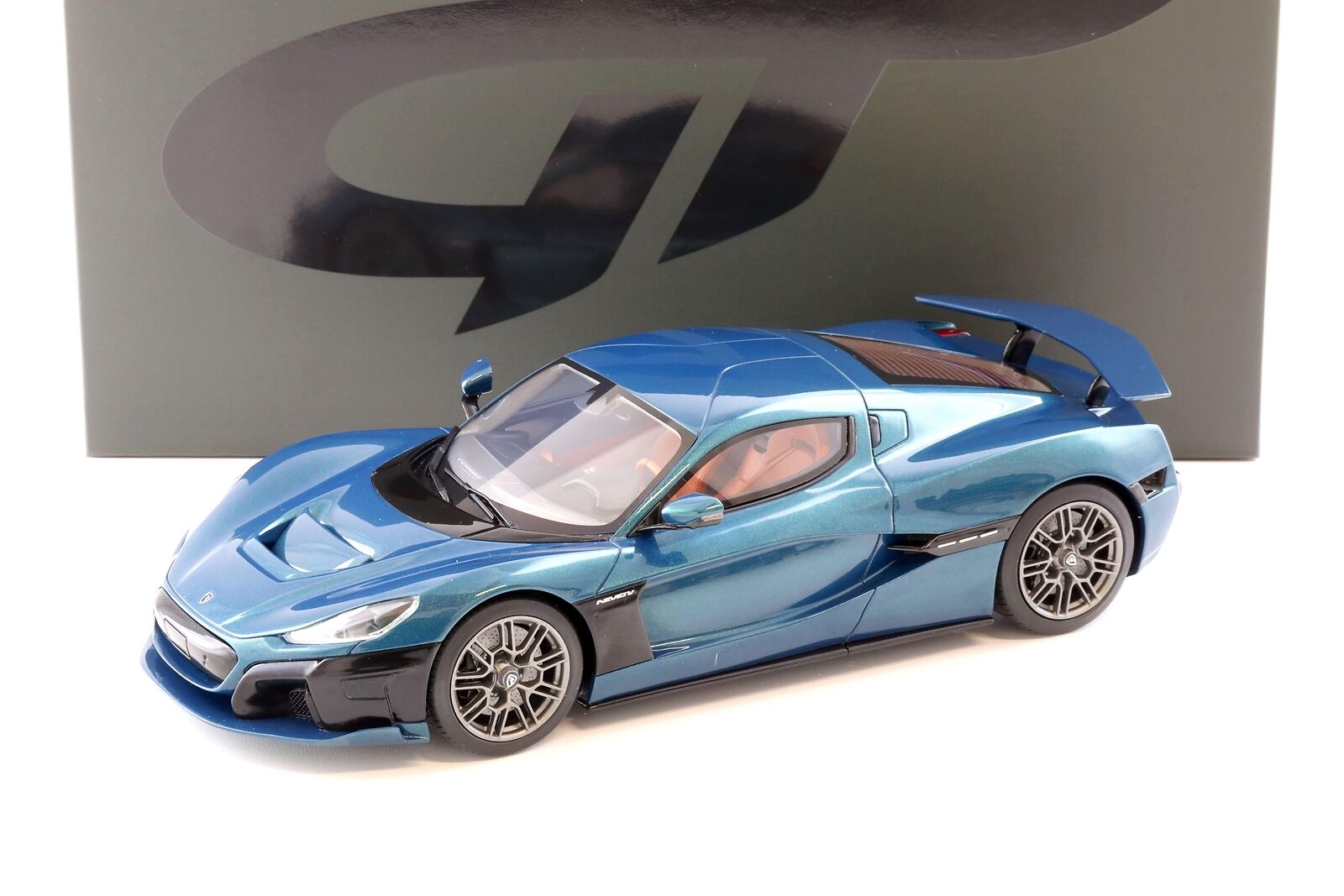 s-l1600 Rimac GT 405
